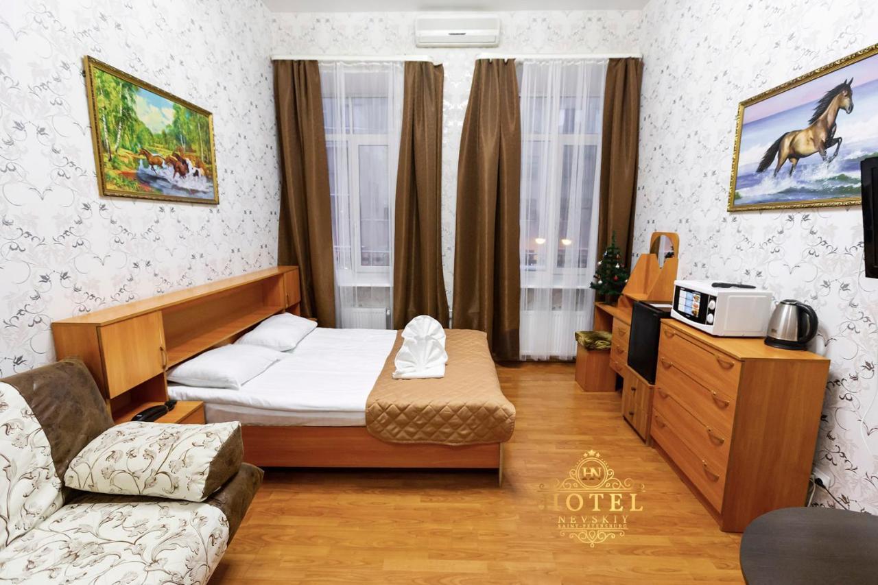 Hotel Nevsky 111 Sankt Petersborg Eksteriør billede